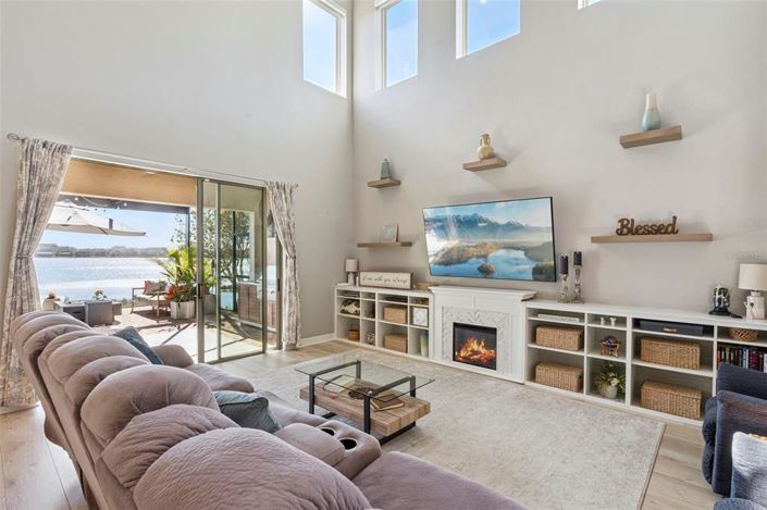 Image No.8-4 Bed House for sale