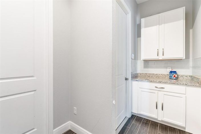 Image No.16-5 Bed House for sale