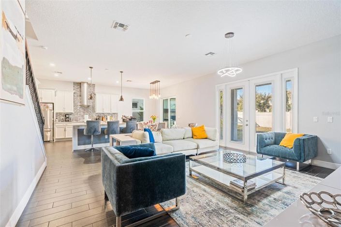 Image No.17-5 Bed House for sale