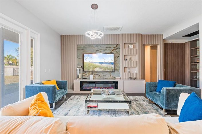 Image No.23-5 Bed House for sale