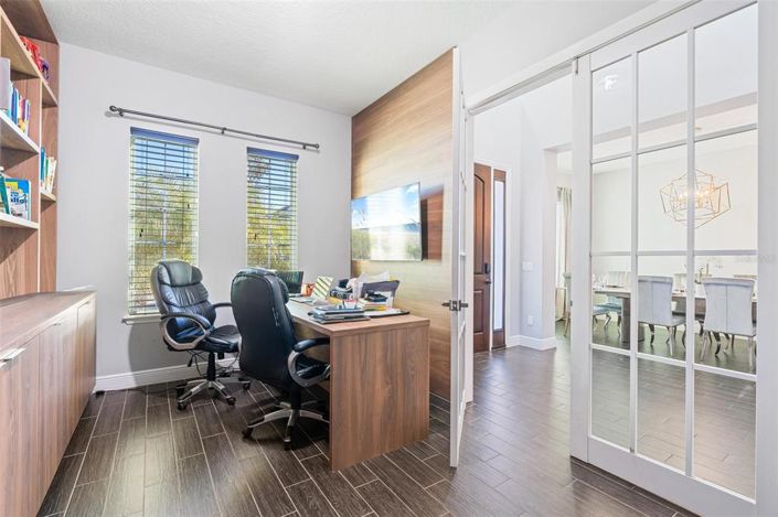 Image No.6-5 Bed House for sale