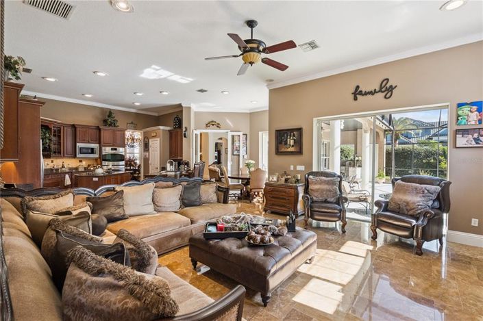 Image No.14-5 Bed House for sale