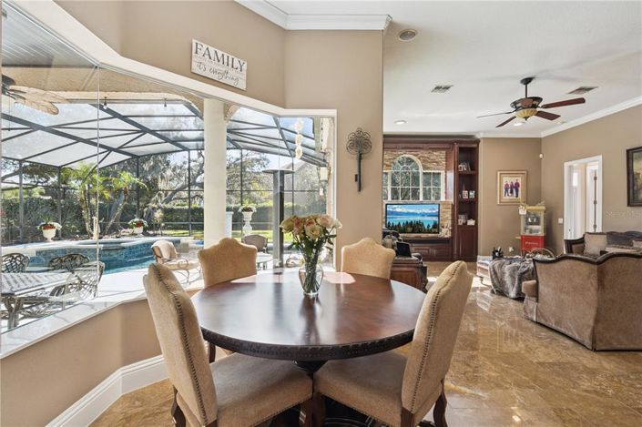 Image No.15-5 Bed House for sale