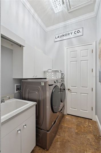 Image No.31-5 Bed House for sale