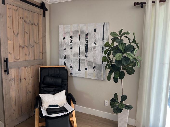 Image No.26-5 Bed House for sale