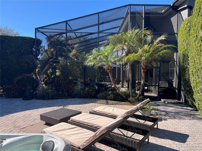 Image No.40-5 Bed House for sale