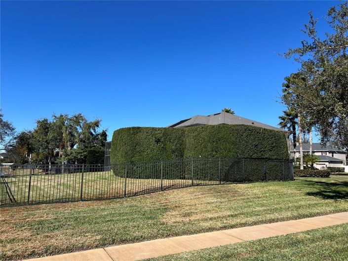 Image No.6-5 Bed House for sale