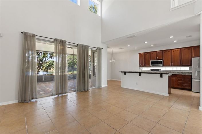 Image No.20-5 Bed House for sale