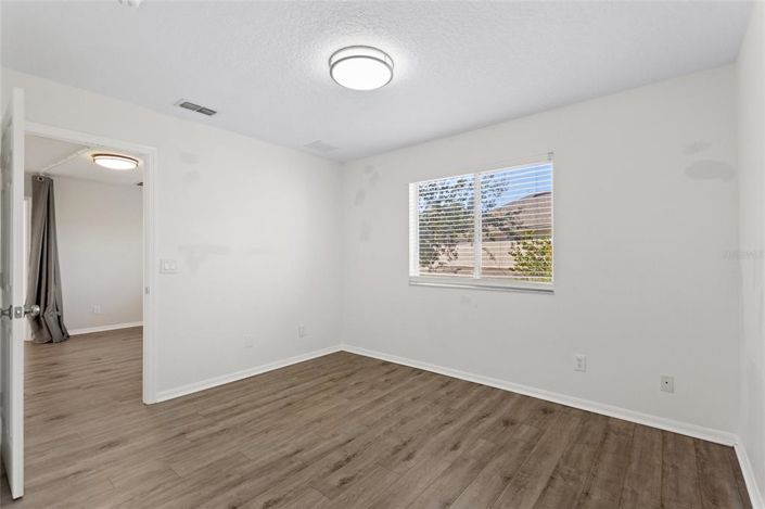 Image No.32-5 Bed House for sale