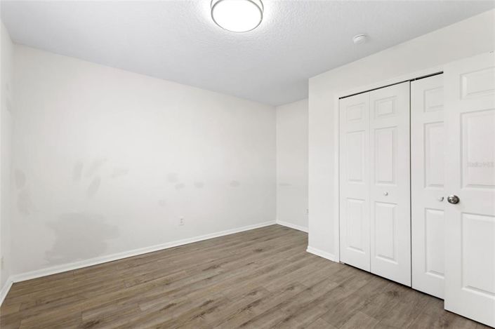 Image No.33-5 Bed House for sale