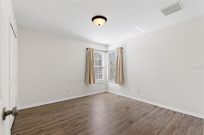 Image No.34-5 Bed House for sale