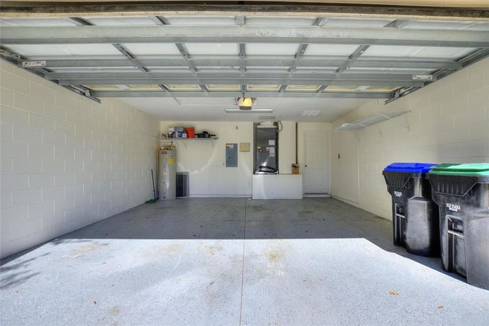 Image No.42-5 Bed House for sale