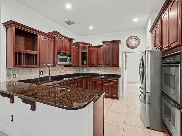 Image No.20-4 Bed House for sale