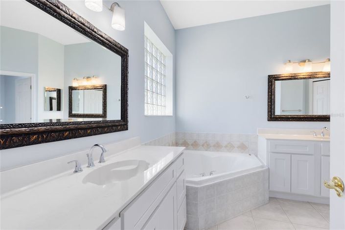 Image No.13-3 Bed House for sale