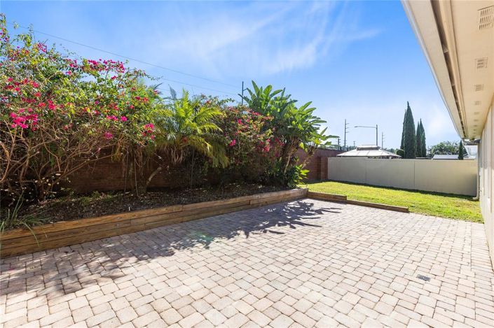 Image No.22-3 Bed House for sale