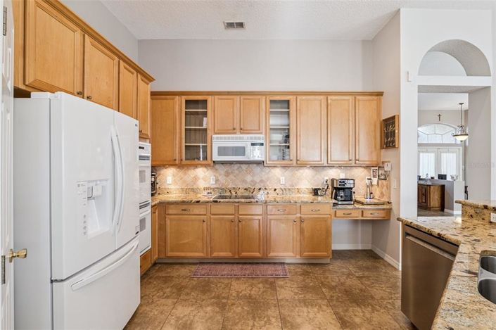 Image No.10-4 Bed House for sale