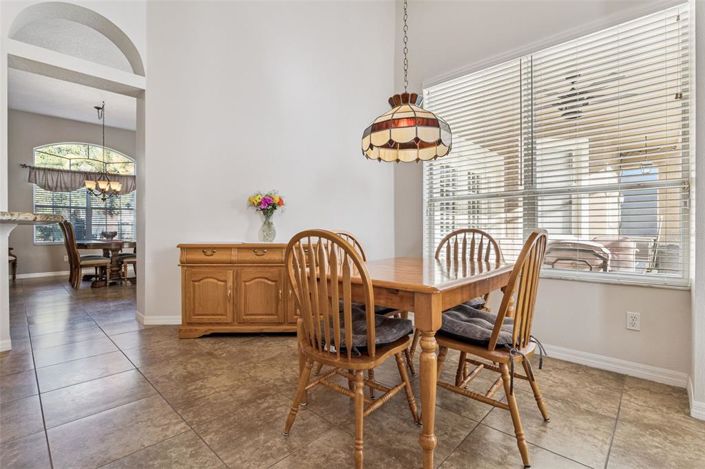 Image No.12-4 Bed House for sale