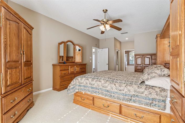 Image No.19-4 Bed House for sale