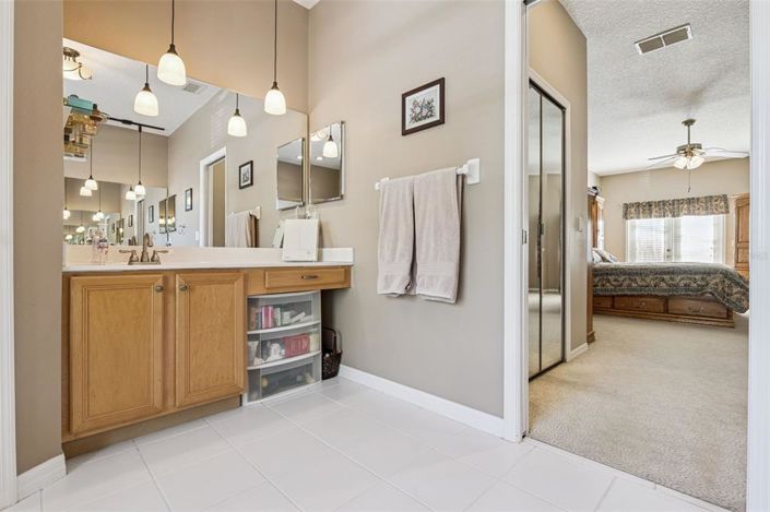 Image No.22-4 Bed House for sale