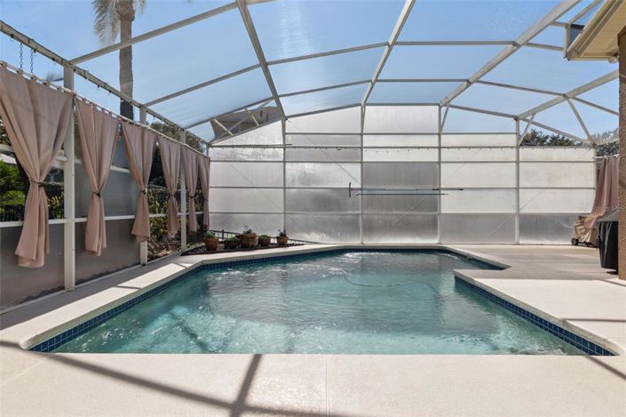 Image No.30-4 Bed House for sale