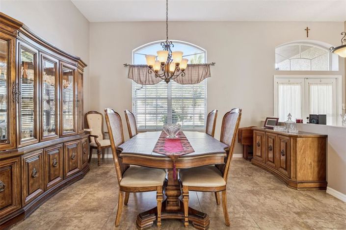 Image No.6-4 Bed House for sale