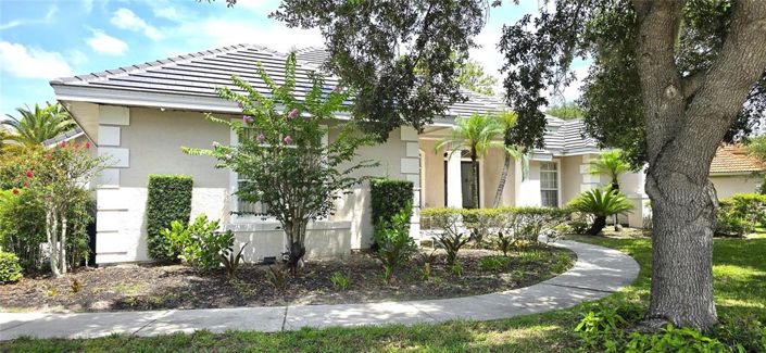 Image No.2-4 Bed House for sale