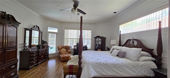 Image No.20-4 Bed House for sale