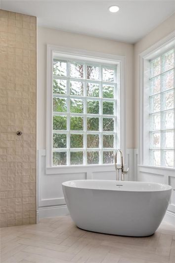 Image No.21-4 Bed House for sale