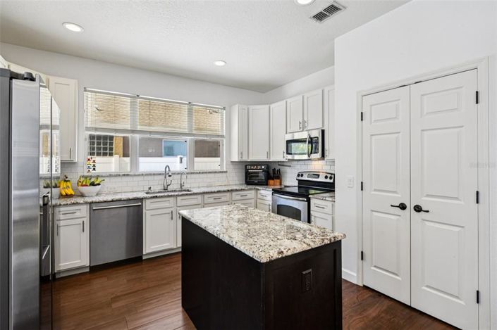 Image No.14-5 Bed House for sale