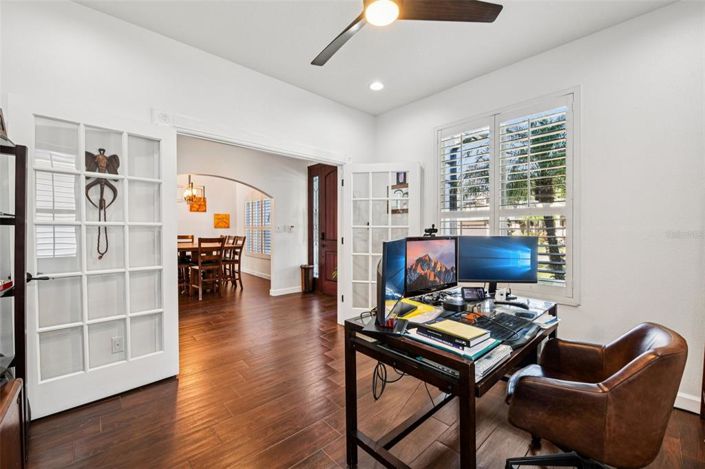 Image No.17-5 Bed House for sale