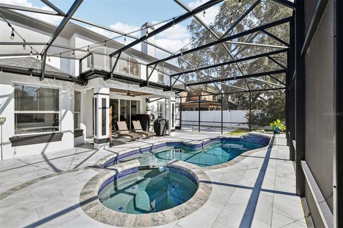 Image No.31-5 Bed House for sale