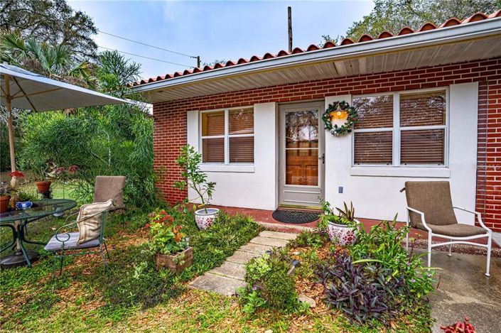 Image No.19-6 Bed House for sale