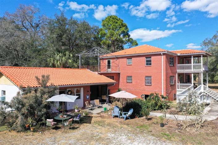 Image No.2-6 Bed House for sale