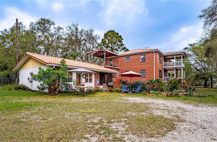 Image No.21-6 Bed House for sale