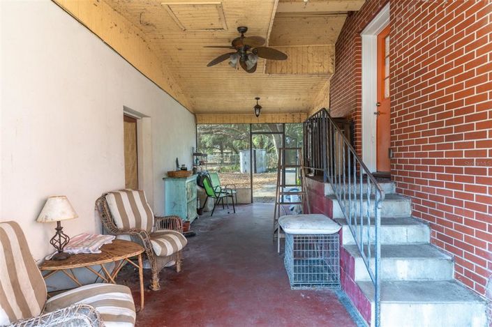 Image No.30-6 Bed House for sale