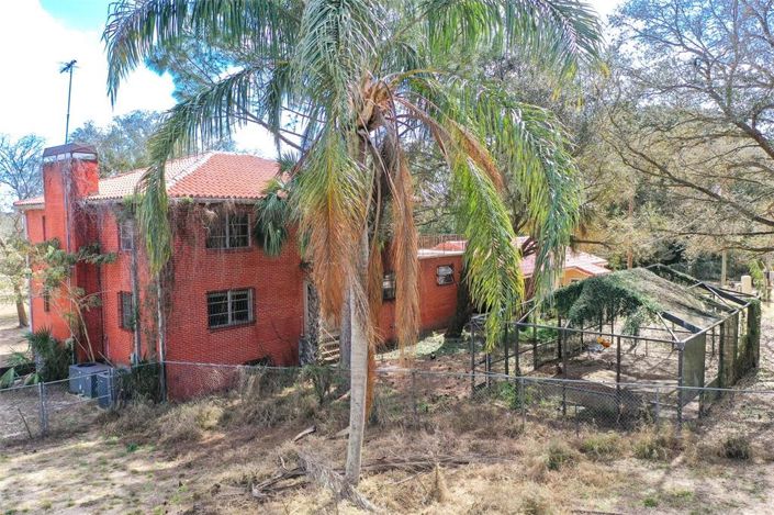 Image No.37-6 Bed House for sale