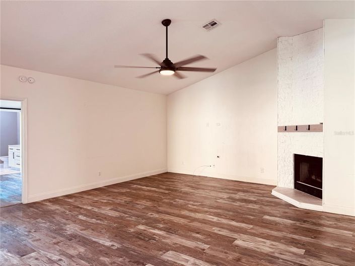 Image No.16-3 Bed House for sale