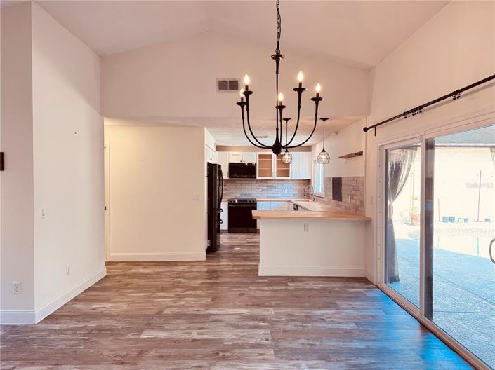 Image No.9-3 Bed House for sale