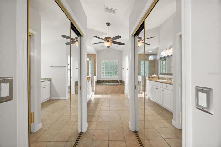 Image No.24-4 Bed House for sale