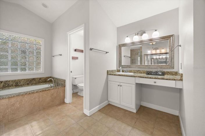 Image No.27-4 Bed House for sale