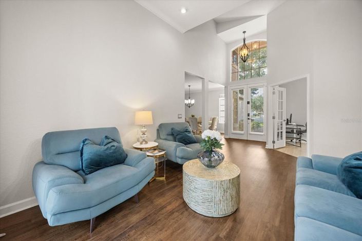 Image No.8-4 Bed House for sale