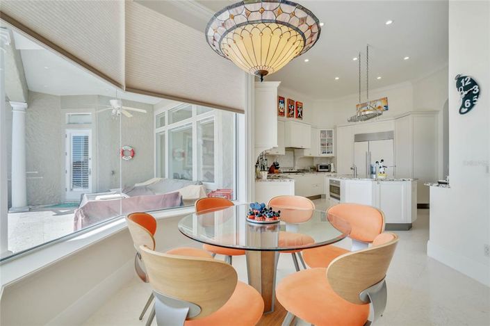 Image No.19-6 Bed House for sale