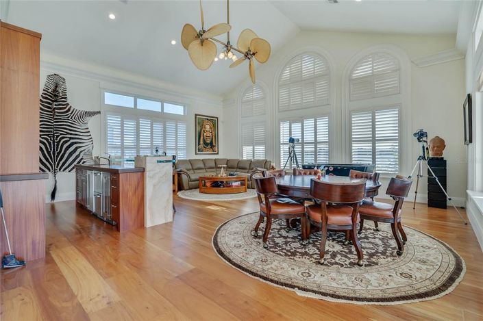 Image No.23-6 Bed House for sale