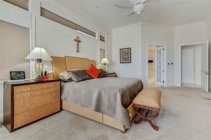 Image No.29-6 Bed House for sale