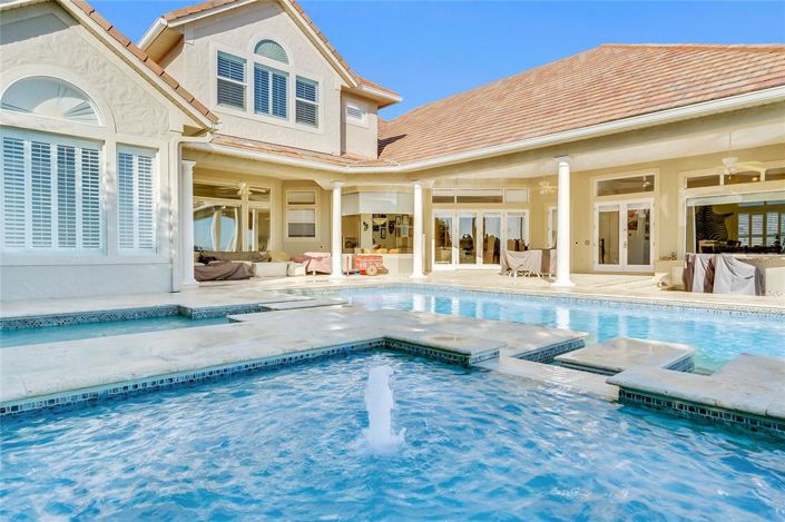 Image No.56-6 Bed House for sale