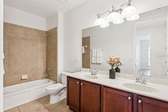 Image No.18-Maison de ville de 4 chambres à vendre à Saint John