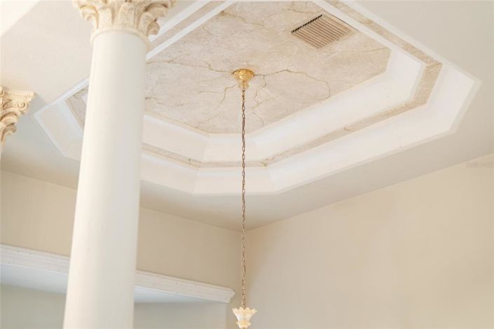 Image No.11-5 Bed House for sale