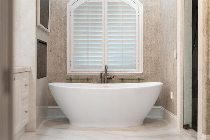 Image No.19-5 Bed House for sale