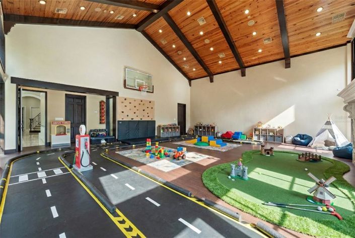 Image No.35-5 Bed House for sale