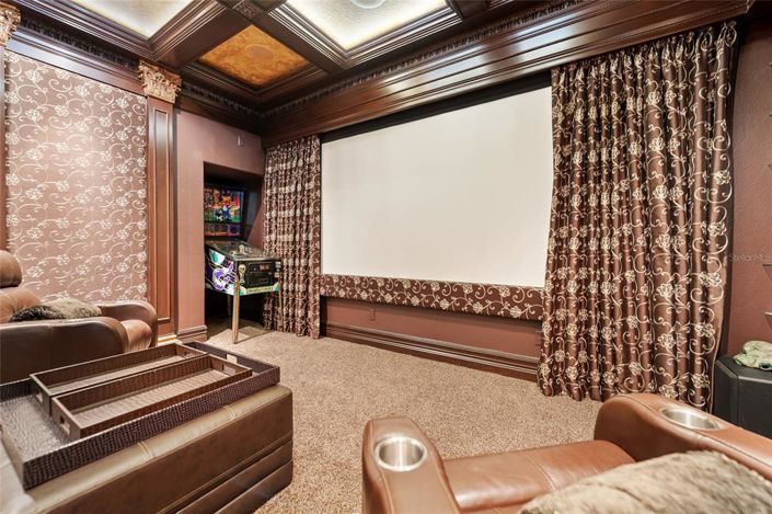 Image No.40-5 Bed House for sale